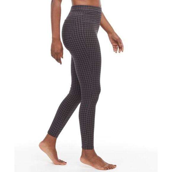 Spanx Ankle Jean-ish Leggings in Houndstooth Print Size M - Picture 2 of 10